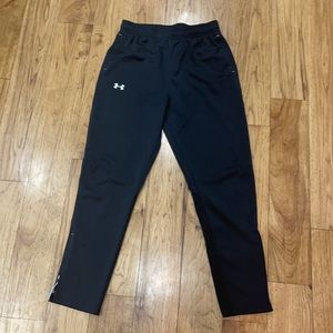 Youth XL Black Under Armour Pants